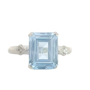 14k White Gold Aquamarine Ring